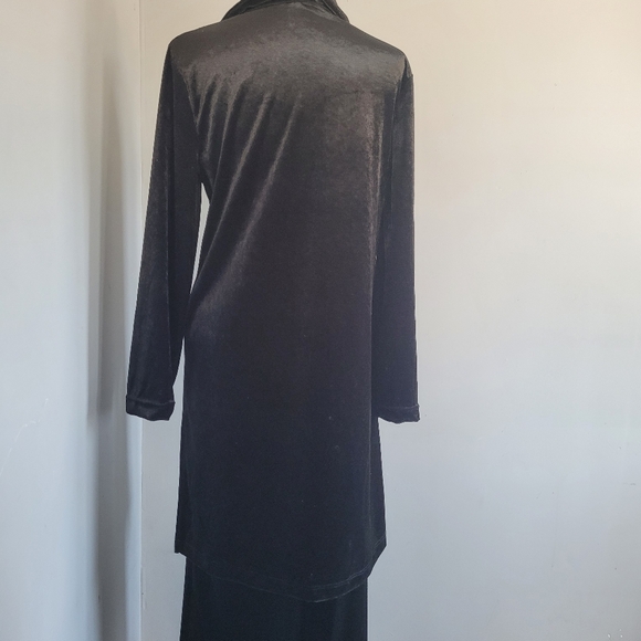 Style Studio Elegant Black Velvet Two-Piece Set Size S - Picture 7 of 10